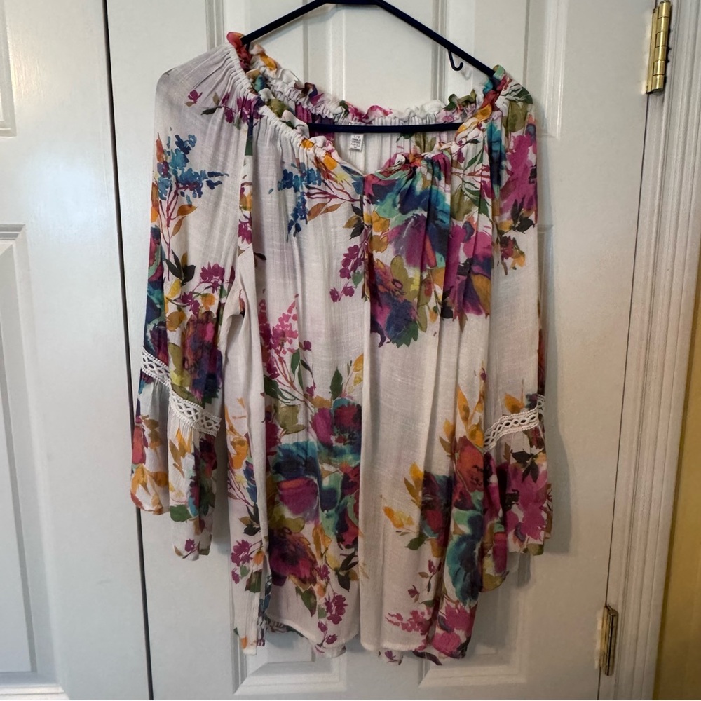 Spense Floral Off-Shoulder Blouse in White, Pink, Teal, Yellow
